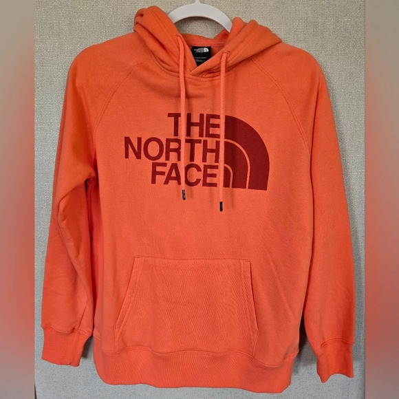 Womens The North Face Half Dome Pullover/Hoodie Dusty Coral - Picture 1 of 4